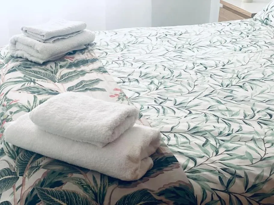 Apartamento De Dos Dormitorios En Almeria.