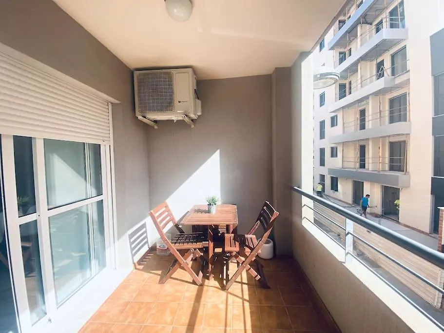 Apartamento De Dos Dormitorios En Almeria. Apartment
