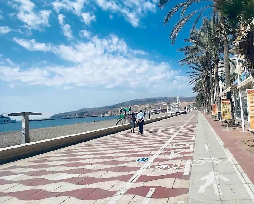 Apartamento De Dos Dormitorios En Almeria. Apartment
