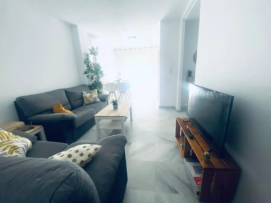 Apartamento De Dos Dormitorios En Almeria.
