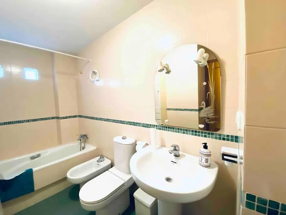 Apartamento De Dos Dormitorios En Almeria. Apartment